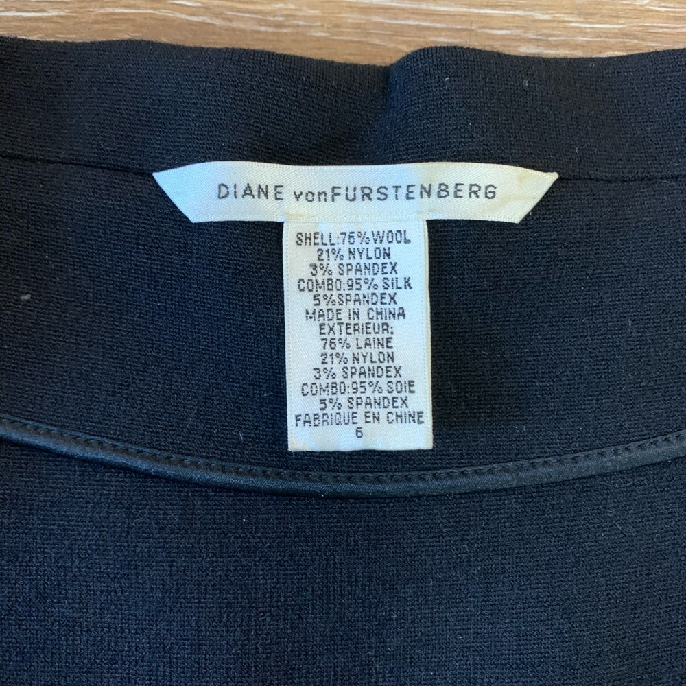 Diane Von Furstenberg Wool Double Knit Wrap Dress - Picture 8 of 8